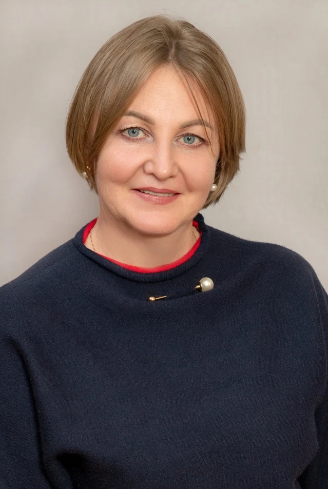 Бахарева  Лариса Семеновна.